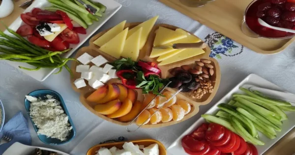 Food quality and nutrient density shape everyday food choices, influencing energy concentration, processing impact, and overall dietary variety